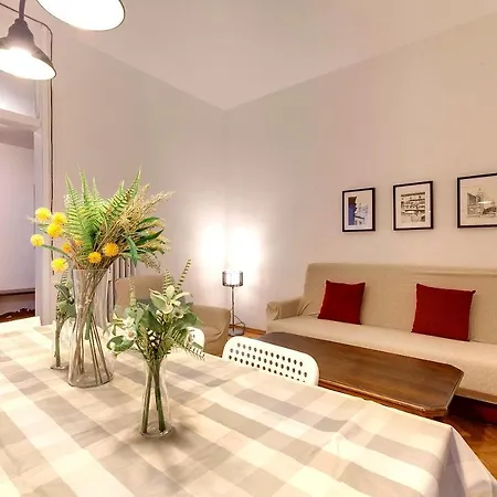 Malenchini 6 Apartment